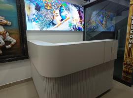 Poonthanam guest house, hotel v destinaci Guruvayur