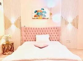 Sea View Holiday Home with Parking