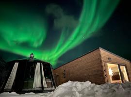 Alpan Apartments, Lyngenfjord, hotel with parking in Olderdalen