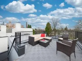 Sleek & Modern Townhome in Prime location