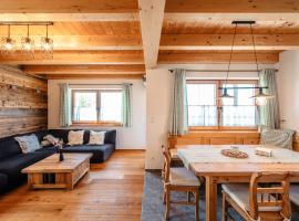 Brandlalm Almhütte Hochsitz โรงแรมในGundisch