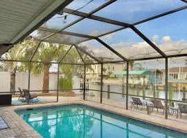 Oceanside 3BR with Private Pool & Boat Lift