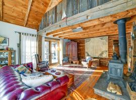 Family Cabin Near Bellayre and Plattekill Mtns!, hotel em Andes