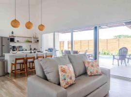 Triskele Retreat - Combo Ocean and Earth, Hotel in Esterillos Este