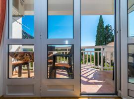 Apartments Biljana – hotel w Gradacu