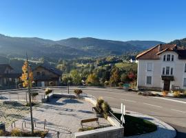 Le Tholy - 2 chambres plus canapé-lit - 6 pers - Balcon, proche de Gérardmer、ル・トリーのホテル
