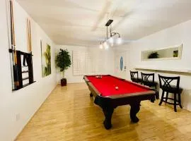 Tempe Escape with Heated Pool, Billiards & Firepit Fun