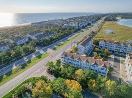 Stunning Townhome Short Walk to Beach and Bay with Pool, hotel em Bethany Beach