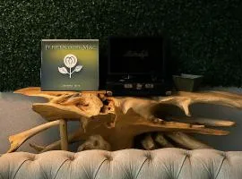 Keep Austin Weird - 12 mins to DT