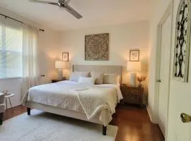 A-4 Bright & Spacious 2BR, 2BA Great for Gators game