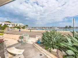 Bayfront 4Br Retreat With Stunning Newport Harbor Views By Beachview Rentals