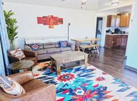 3Bd, King, Brkfst, Large TVs, WD, Sleeps 11, BBQ
