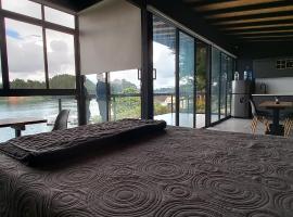 Villa Lake Blue, hotel em El Peñol