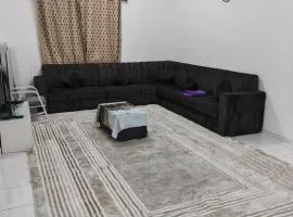 شقة غرفة وصالة لك بالكامل مساحة واسعة