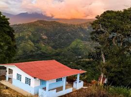 Campo Azul Casa Campestre en Buenavista Quindío โรงแรมในBuenavista