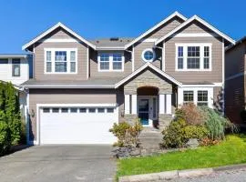 Kennydale Family Friendly 4B 3B Modern Home I405