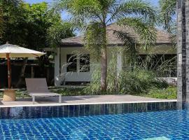 Nua Tone Pool Villa I Mountain View I Bangtao Beach โรงแรมในบ้านเชิงทะเล