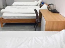 Nhà Nghỉ Trần Hưng Đạo 186