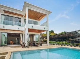 Anara Pool Villa 3 Bedrooms, מלון בNathon Bay