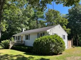 Spacious Beach Cabin w/ Lake Access | 4BR