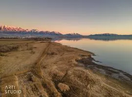 Utah County Lake View Retreat