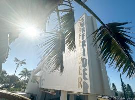 150m to Dee Why Beach, hotel a Deewhy