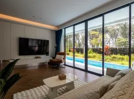 Kora 2br pool Apartment