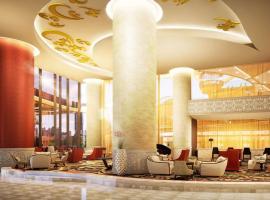 The Trans Luxury Hotel Surabaya, hotel v destin&aacute;cii Surabaya v bl&iacute;zkosti letiska Juanda International Airport
