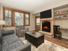 Ski-In/Ski-Out Zephyr 1 Bedroom Condo Winter Park