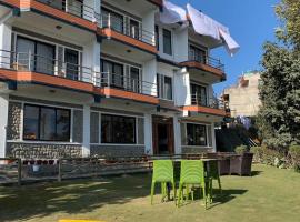 Hotel Indrawoti and Resort, hotel v destinaci Dhulikhel
