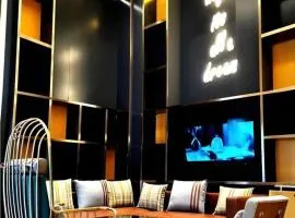 Premier City Comfort Hotel Wuhan Yellow Crane Shouyi Road Metro Station