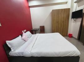 Hotel O B. S Marriage Palace, hotel v destinaci Motīhāri