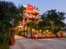 PLAY HOTEL ELYSIUM couple friendly
