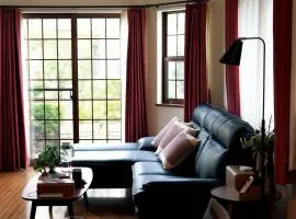 ディズニー徒歩圏 舞浜駅徒歩7分 大正浪漫が息づく上質な和洋風貸別荘 空港アクセス良好 喜楽屋