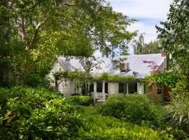 Wombat Hill Cottage- central Daylesford retreat