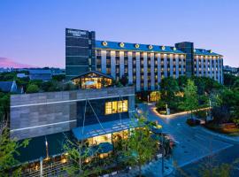 Doubletree By Hilton Shanghai Hongqiao, hótel í Shanghai