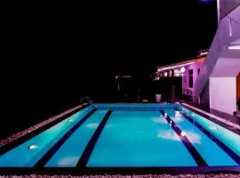 K siri Holiday Home
