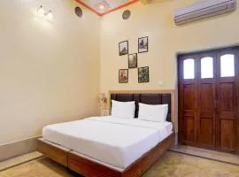 Palette by CheckIn Heritage Scindia Ghat