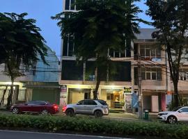 Ga Ph&uacute; Văn에 위치한 숙소 Kh&aacute;ch sạn Anh Đức 1