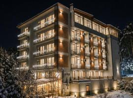 Emerald Borjomi Hotel, Hotel mit Pools in Bordschomi