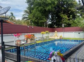 Saensuk stay, Hotel in Ban Wang Thong