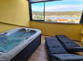 2 Bedroom Nice Apartment In Rab