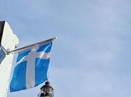 Appartement équipé vue phare, 2 min plage & ferry