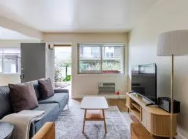 Blueground Shoreline West pool nr Shoreline Park SFO-2019