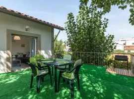 Carvalhosa Apartment