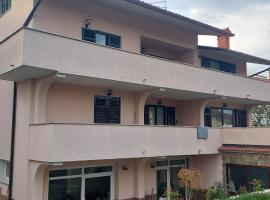 apartma Kiana, khách sạn ở Šempeter pri Gorici