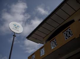 The Chill House, &pi;&alpha;&rho;&alpha;&lambda;&iota;&alpha;&kappa;ό &xi;&epsilon;&nu;&omicron;&delta;&omicron;&chi;&epsilon;ί&omicron; &sigma;&epsilon; Nikawatawana