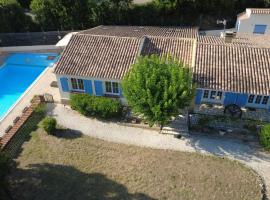 Maison Bijou Vacances - Villa avec piscine près d'Uzès, Hotel in Seynes