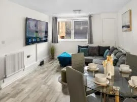 Bright 1-Bed Flat With Free Parking Great Location