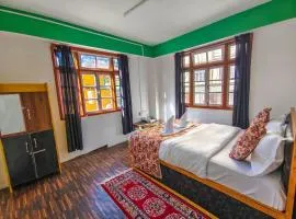 Lachung Comfotel by Rare Himalayas